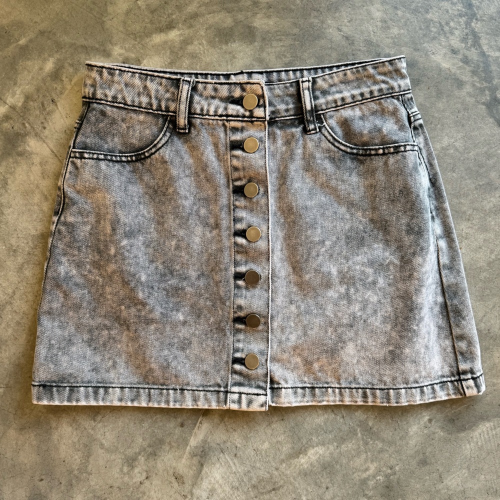 Denim Mini Skirt / High Waist, Button Down